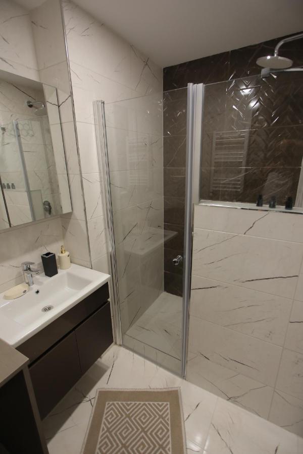 Sky Park Suites Arnavutkoy Exterior foto